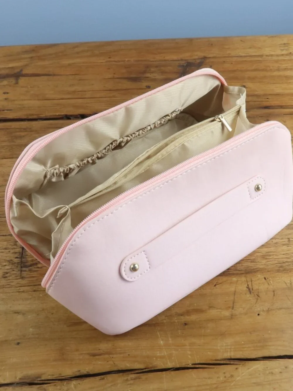 MAKE UP OR JEWERLY TRAVEL OR STORAGE BAG PINK WITH HANDLE